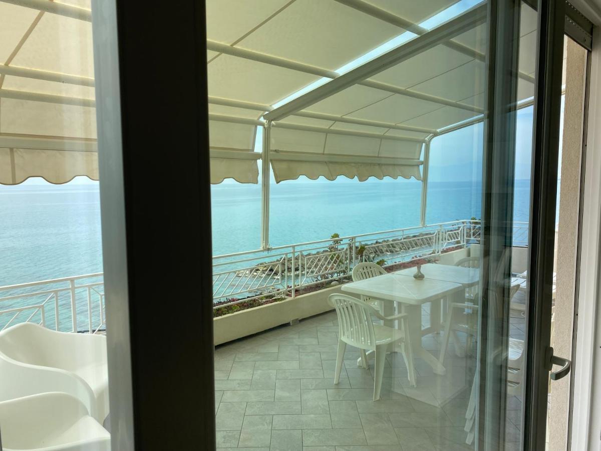 Villa Laura - Sul Mare ปิซโซ ภายนอก รูปภาพ