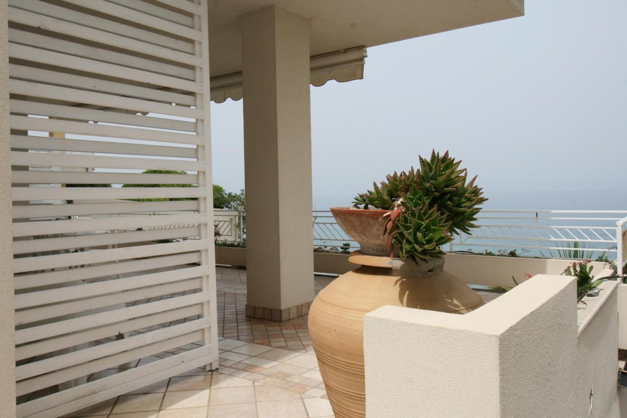Villa Laura - Sul Mare ปิซโซ ภายนอก รูปภาพ