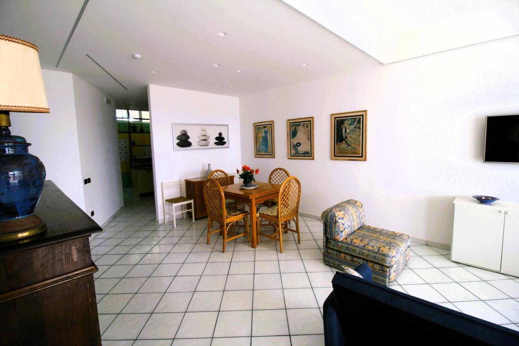 Villa Laura - Sul Mare ปิซโซ ภายนอก รูปภาพ