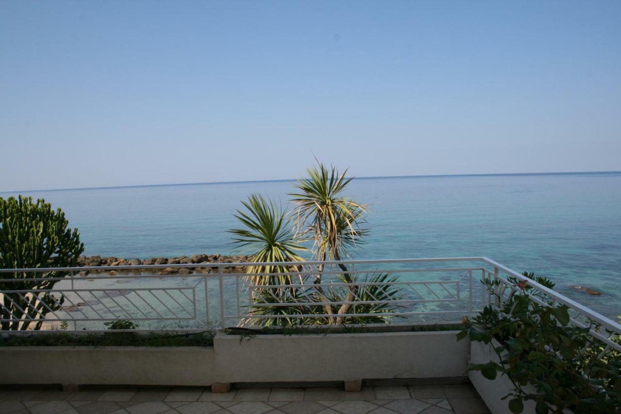 Villa Laura - Sul Mare ปิซโซ ภายนอก รูปภาพ