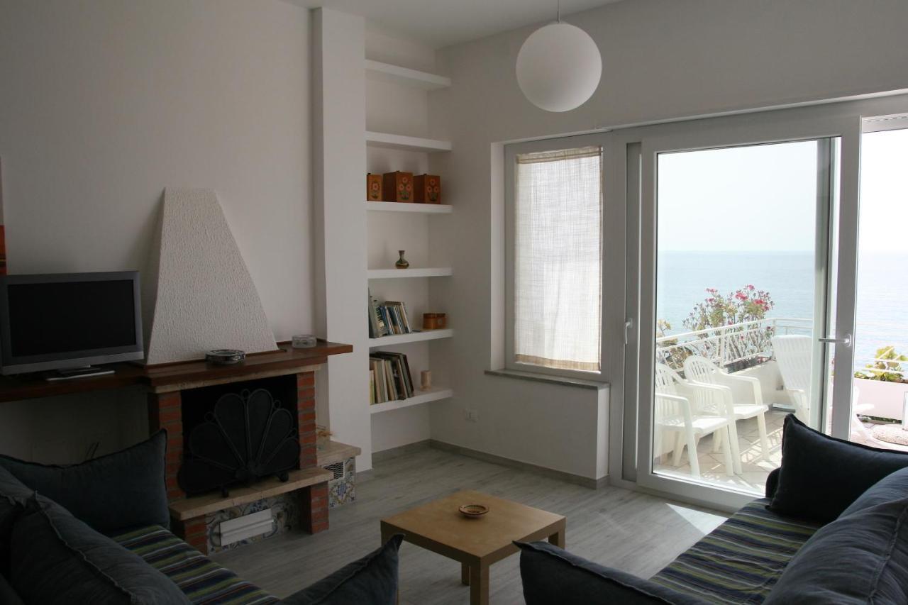 Villa Laura - Sul Mare ปิซโซ ภายนอก รูปภาพ